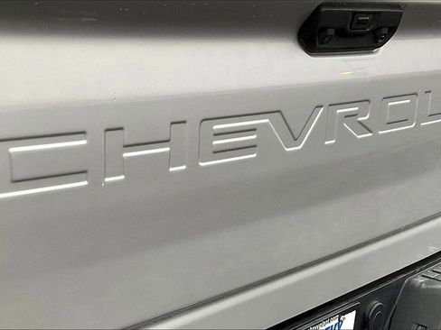 Used 2021 Chevrolet Silverado 2500 Custom w/ Custom Value Package image 25