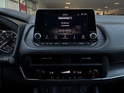 Used 2025 Nissan Rogue SV FWD image 28