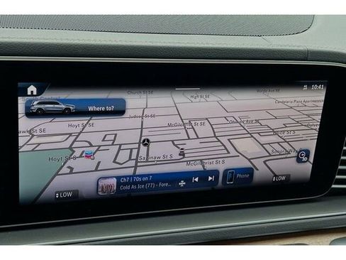 Used 2024 Mercedes-Benz GLS 450 4MATIC image 15