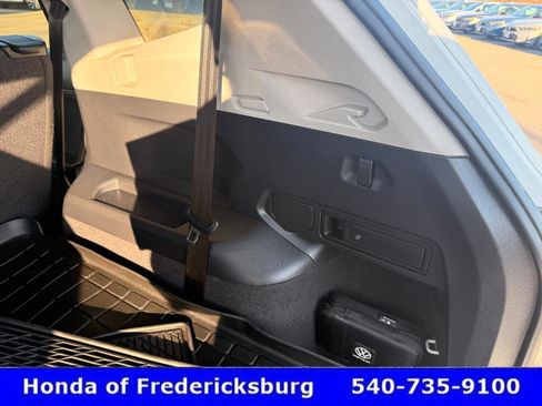 Used 2023 Volkswagen Tiguan S image 36