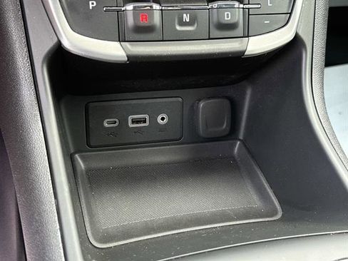 Used 2023 GMC Terrain SLE w/ Driver Convenience Package FWD image 22
