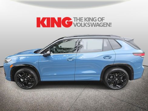 New 2025 Volkswagen Tiguan SE R-Line image 4