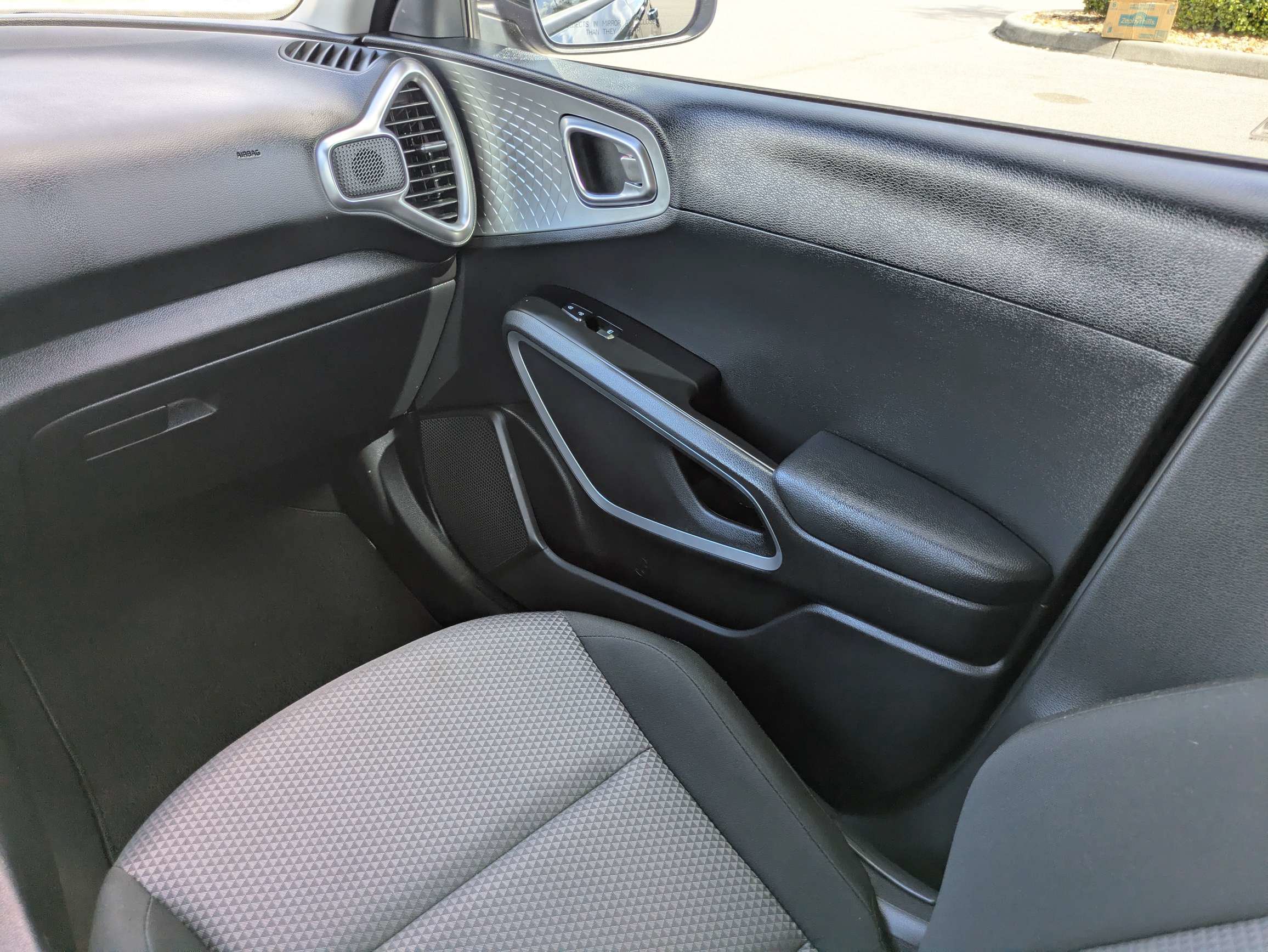 Certified 2024 Kia Soul LX w/ Option Group 015 FWD image 17