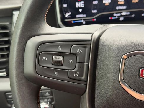 Used 2024 GMC Sierra 2500 AT4 w/ AT4 Premium Plus Package AWD/4WD image 17