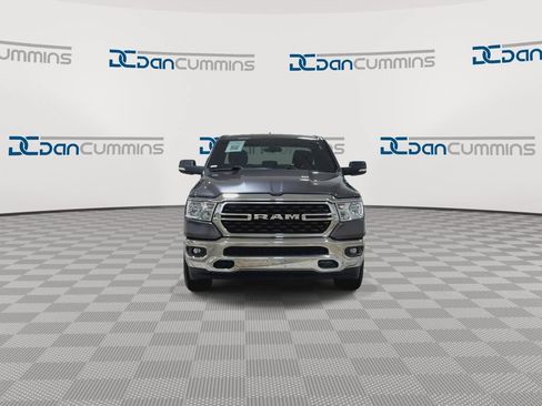Used 2022 RAM 1500 Big Horn AWD/4WD image 3