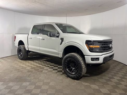 New 2026 Ford F150 XLT w/ Equipment Group 302A MID AWD/4WD image 7