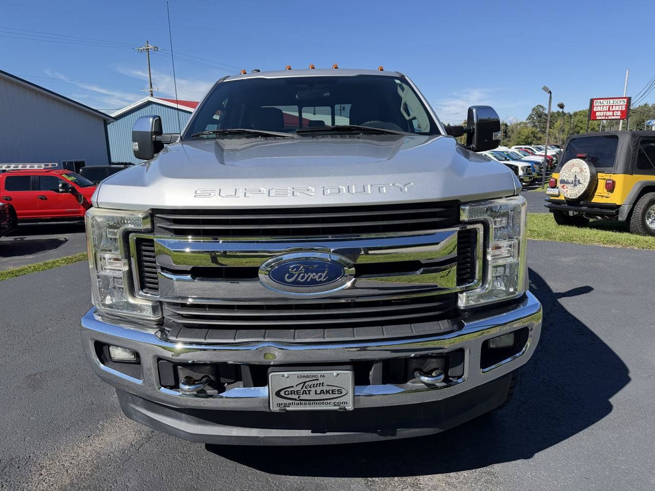 Used 2017 Ford F250 XLT w/ XLT Premium Package AWD/4WD image 2