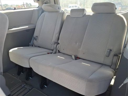 Used 2020 Toyota Sienna LE image 17