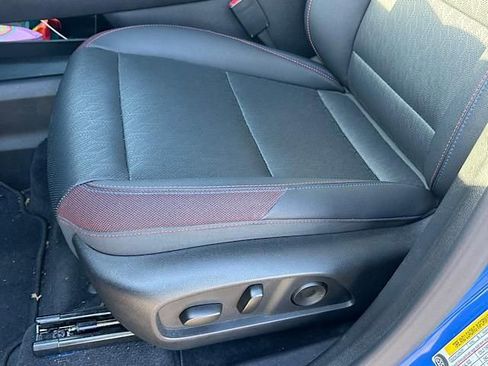 Used 2025 Chevrolet Equinox RS image 15