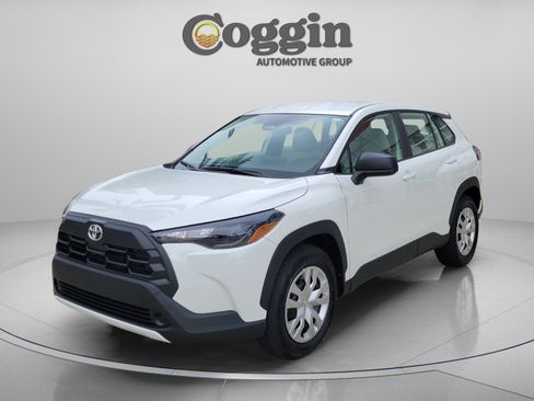 Used 2026 Toyota Corolla Cross L FWD image 1