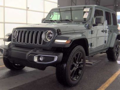 Used 2025 Jeep Wrangler Unlimited Sahara w/ Safety Group