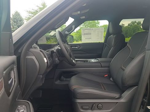 New 2026 Nissan Armada SL w/ Captain's Chari Seat Package AWD/4WD image 11