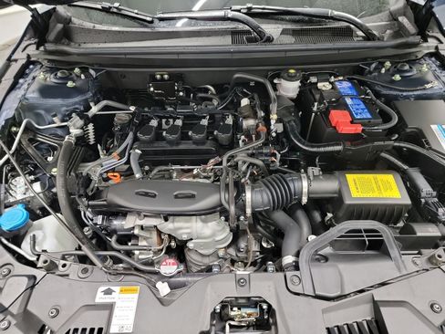 Certified 2025 Honda Accord SE image 25