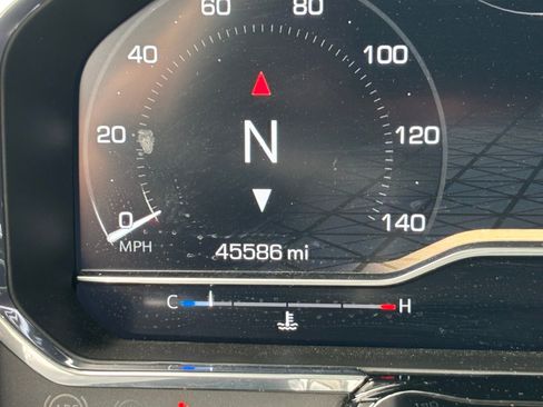 Used 2025 GMC Sierra 1500 SLT image 11