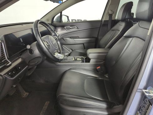 Used 2024 Kia Sportage EX FWD image 7