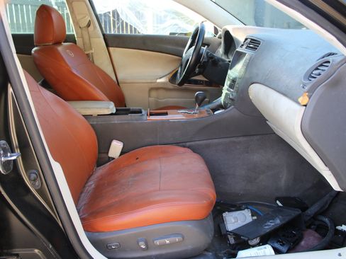 Used 2009 Lexus IS 250 image 9