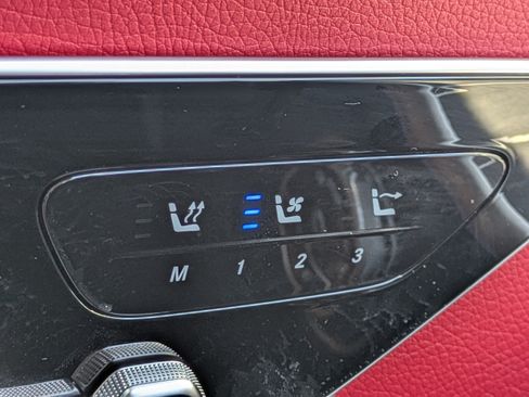 Used 2024 Mercedes-Benz CLE 300 4MATIC Cabriolet image 23