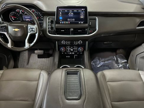 Used 2021 Chevrolet Tahoe LT image 3