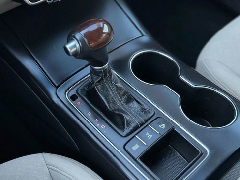 Used 2016 Kia Sorento LX w/ LX Convenience Package image 25