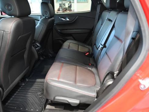 Used 2024 Chevrolet Blazer RS w/ Enhanced Convenience Package image 11