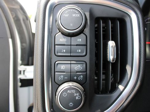 Used 2022 Chevrolet Silverado 1500 LT Trail Boss w/ Bed Protection Package AWD/4WD image 13