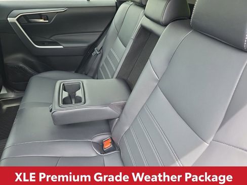 Used 2023 Toyota RAV4 XLE Premium image 18