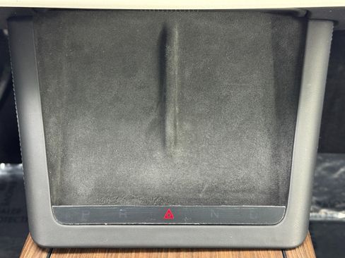 Used 2022 Tesla Model X image 21