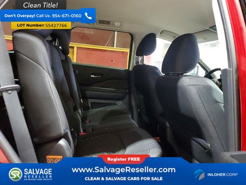 Used 2022 Nissan Pathfinder SV AWD/4WD image 15