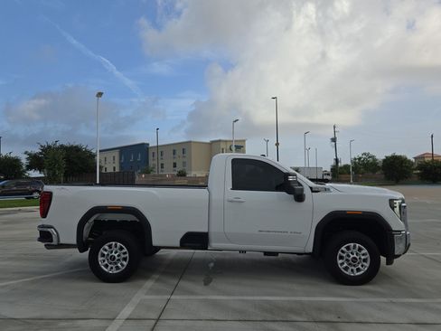 Used 2024 GMC Sierra 2500 SLE w/ SLE Convenience Package AWD/4WD image 2