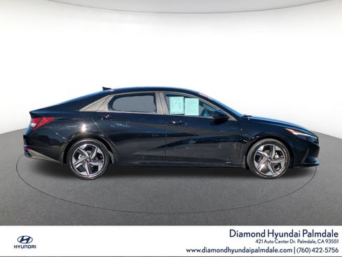 Certified 2023 Hyundai Elantra SEL w/ Convenience Package image 7