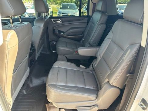 Used 2020 GMC Yukon XL Denali w/ Denali Ultimate Package AWD/4WD image 30