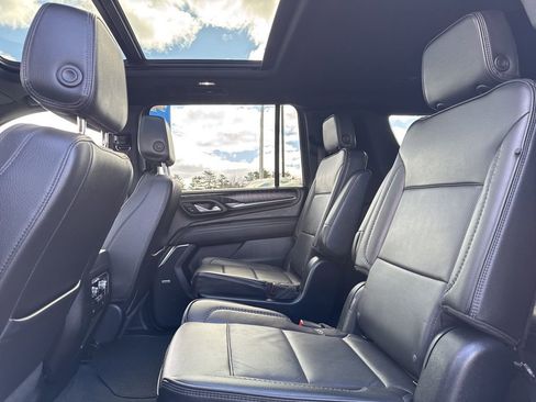 Used 2024 GMC Yukon XL Denali AWD/4WD image 21