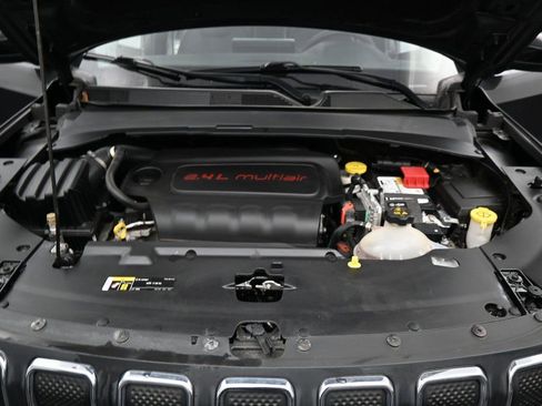 Used 2022 Jeep Compass Latitude w/ Sun and Sound Group image 38