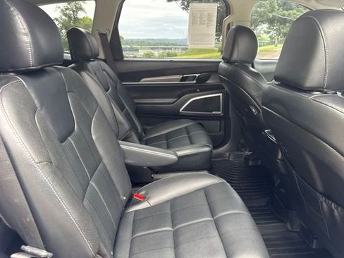 Used 2022 Kia Telluride EX w/ EX Premium Package AWD/4WD image 12