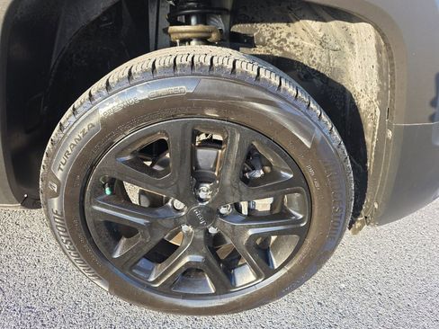 Used 2018 Jeep Renegade Altitude image 35