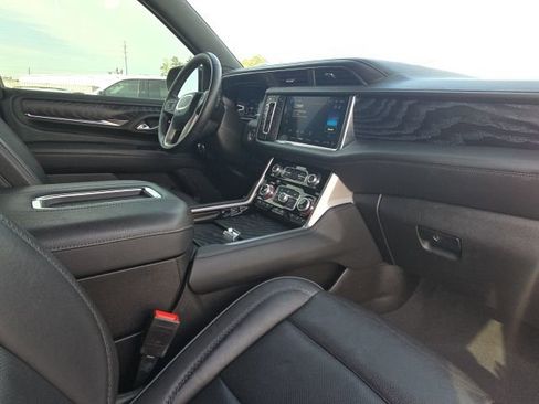 Used 2023 GMC Yukon XL Denali w/ Max Trailering Package image 23