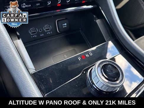 Used 2023 Jeep Grand Cherokee Altitude image 7