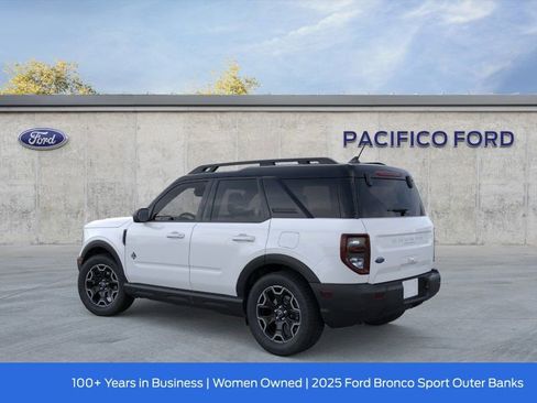 New 2025 Ford Bronco Sport Outer Banks image 5