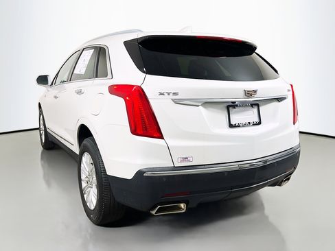 Used 2017 Cadillac XT5 FWD image 8