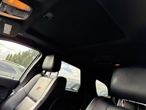 Used 2024 Dodge Durango GT image 9