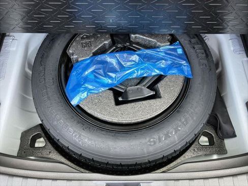Certified 2025 Toyota RAV4 LE FWD image 27