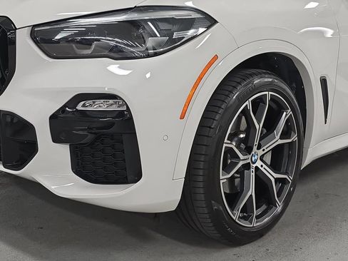 Used 2021 BMW X5 xDrive40i w/ M Sport Package AWD/4WD image 11