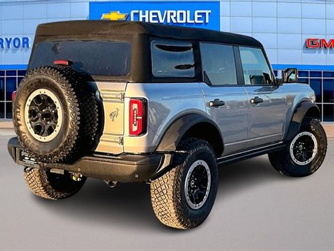 Used 2024 Ford Bronco Badlands image 5