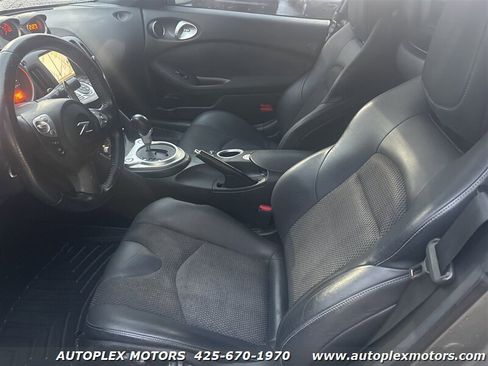 Used 2011 Nissan 370Z Touring w/ Sport Pkg image 13
