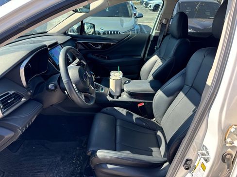 Used 2025 Subaru Outback Limited image 17