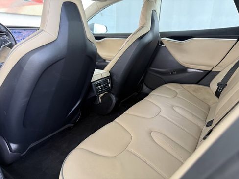 Used 2012 Tesla Model S Signature Performance image 34