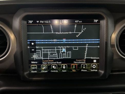 Used 2023 Jeep Gladiator Sport image 14