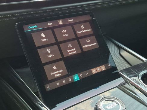 Used 2025 Cadillac Escalade Sport w/ Touring Package AWD/4WD image 20