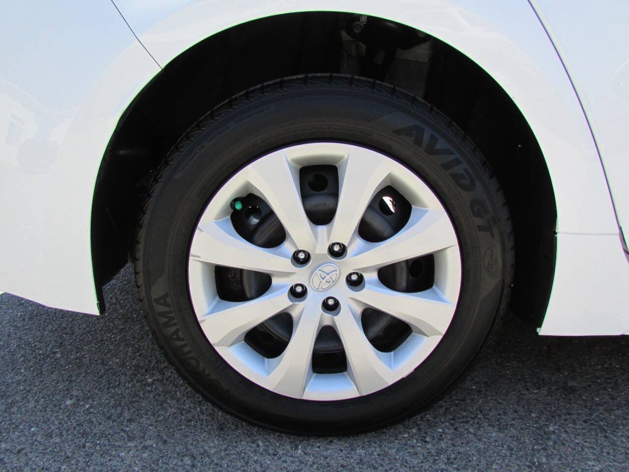 Used 2026 Toyota Corolla LE FWD image 11