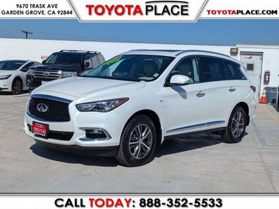 Used 2019 INFINITI QX60 Luxe w/ Essential Package